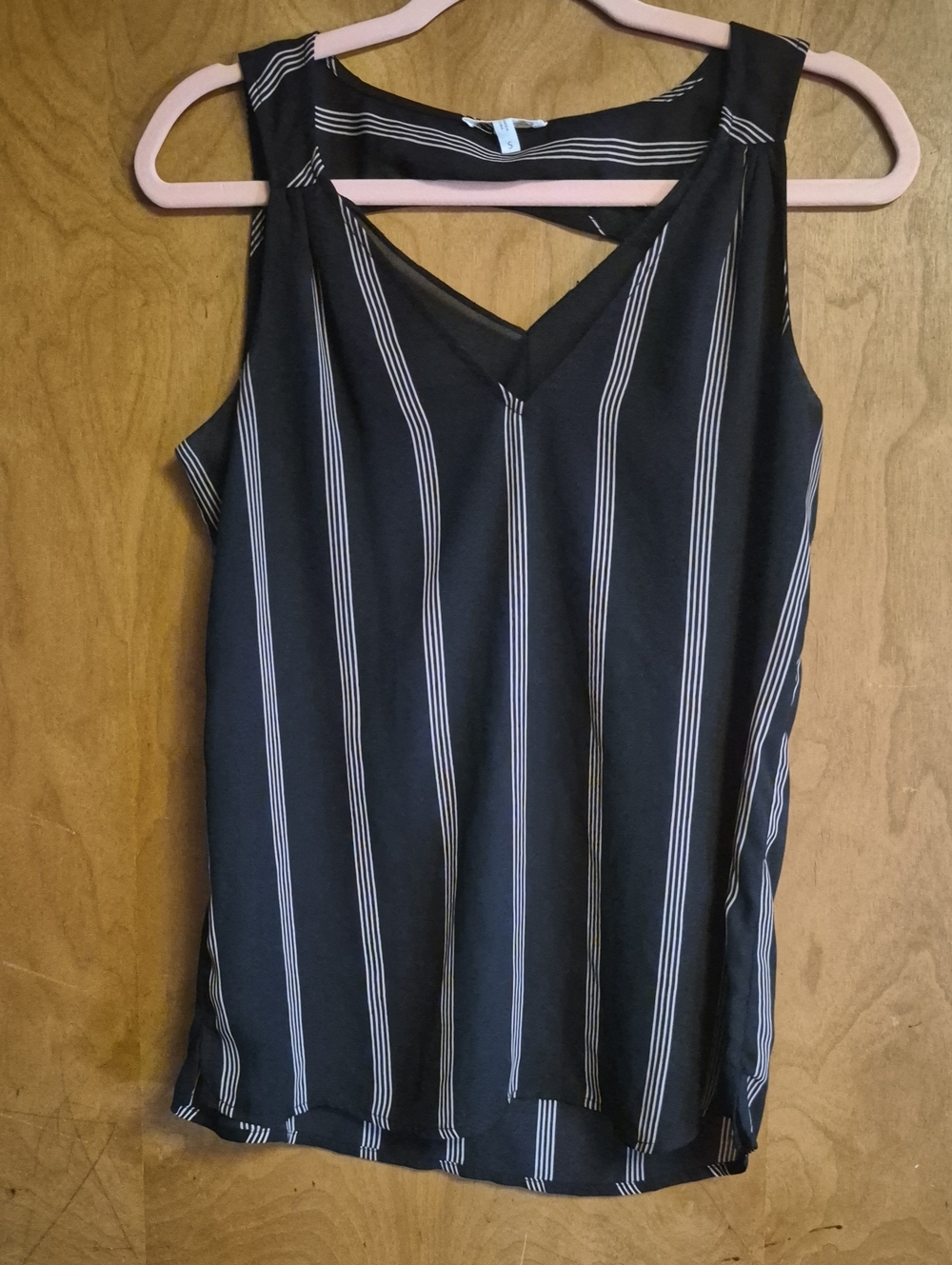 Maurices Black Vertical Stripe V-Neck Sleeveless Camisole